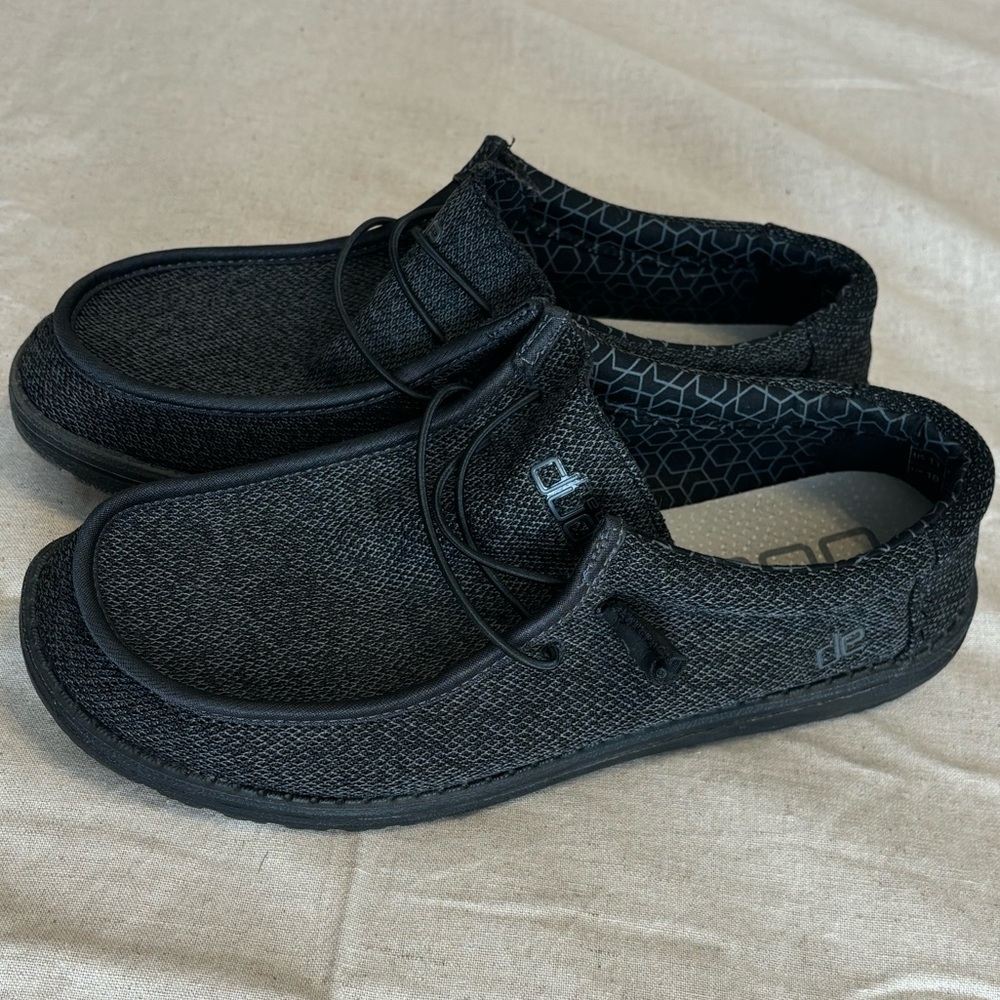 Hey Dudes - Size 11 - Total Black
